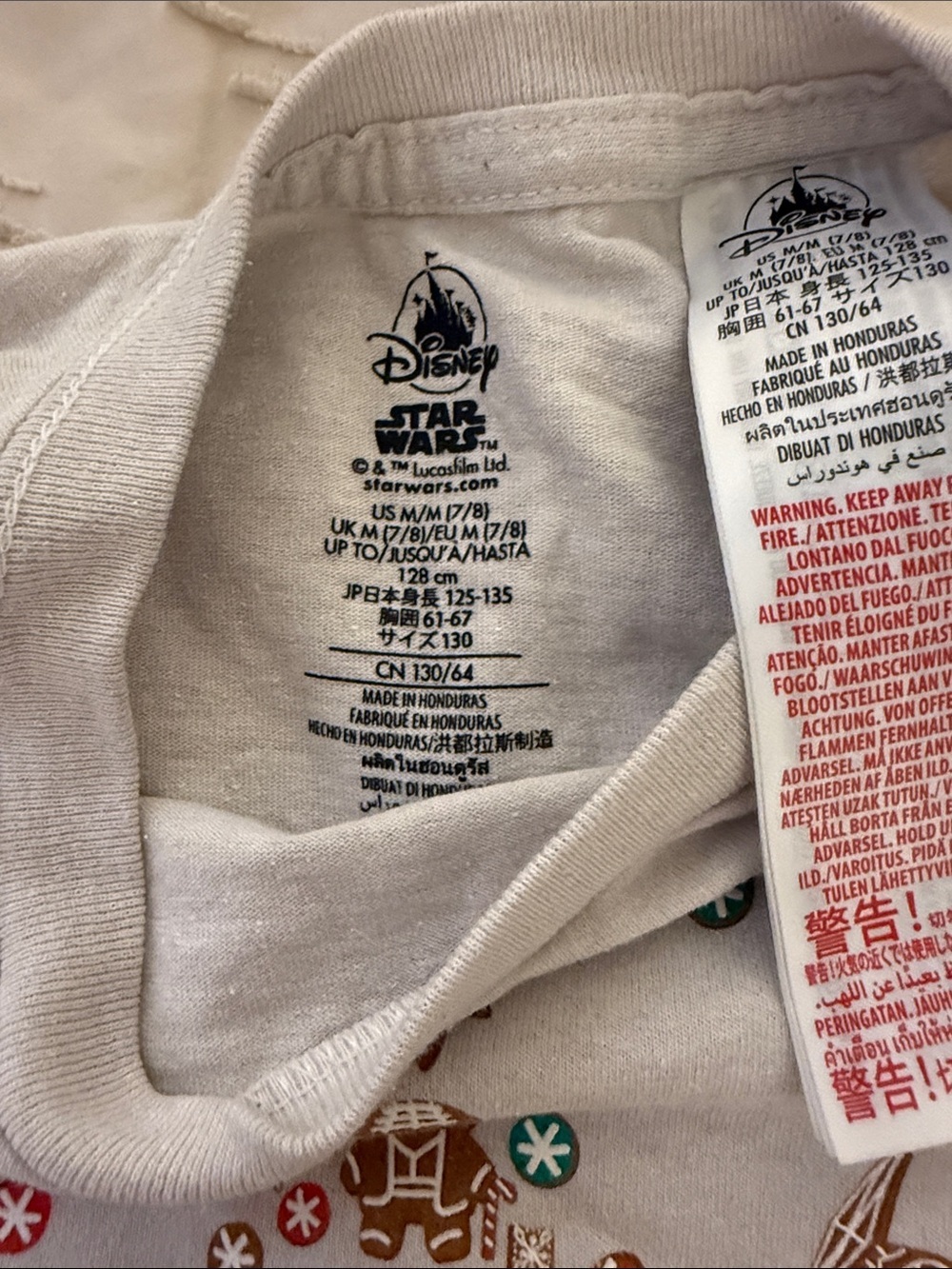 Star Wars Light Gray Kids' Holiday Tee with Festive Graphic - Picture 6 of 7